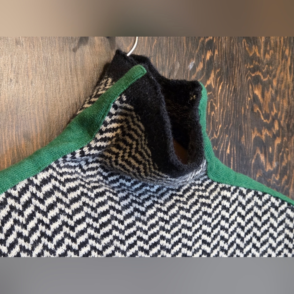 Mayberry Chevron/Herringbone Pattern Turtleneck S… - image 6